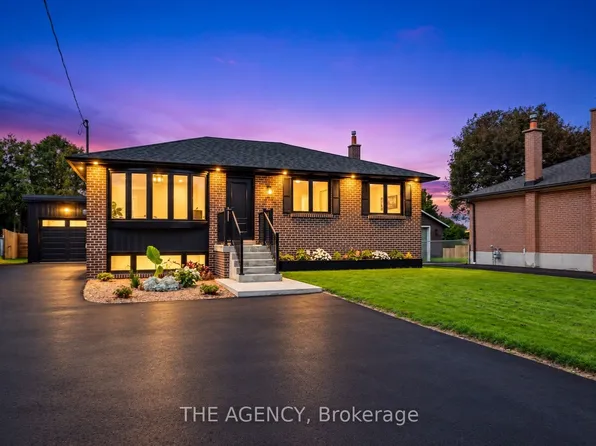 26 Webster Dr, Aurora, ON L4G 2A5