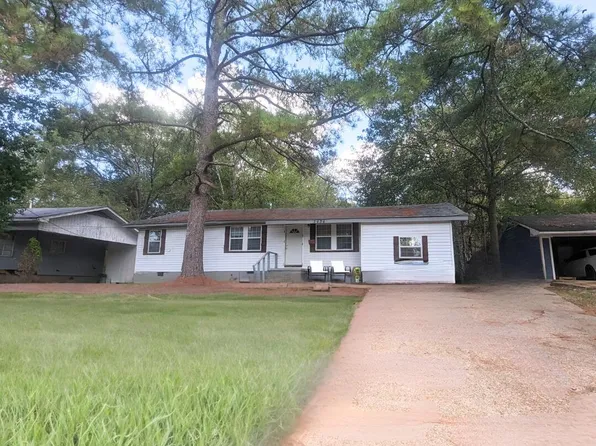 2434 Coronet Pl, Jackson, MS 39204