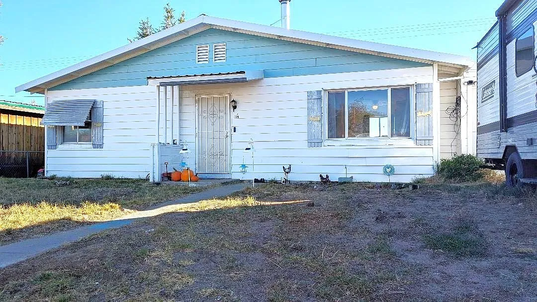 129 Spruce St photo 1