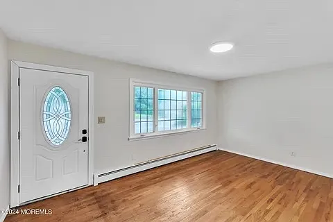 793 Bay Ave — Photo 9