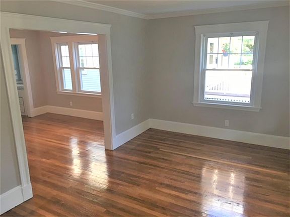 2nd image of 96 South St Floor 1