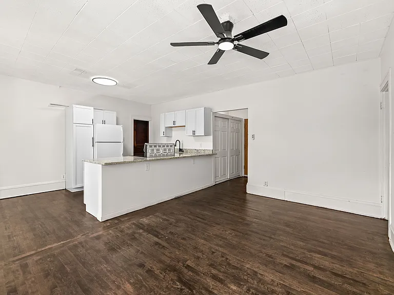 W180S7705 Pioneer Dr #2 — Photo 11