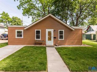 808 W 1st St, Sioux Falls, SD 57104