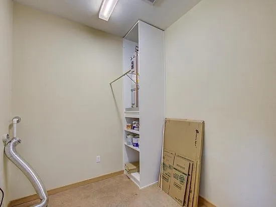 2205 Ashland St — Photo 8