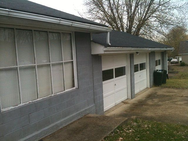 2nd image of 160 Burns Hollow Rd