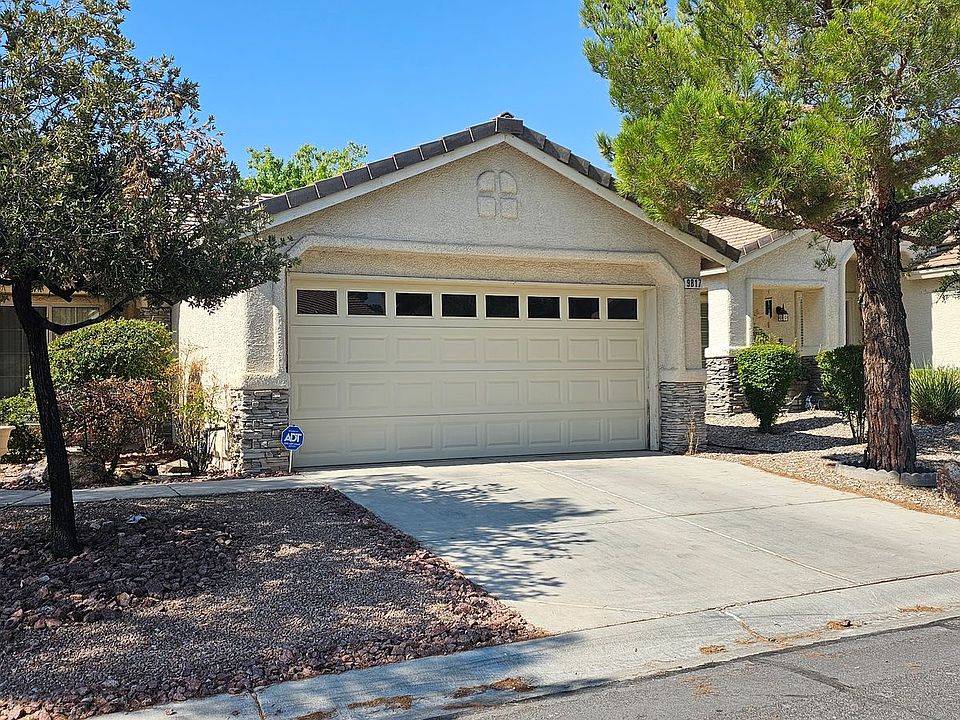 1st image of 9817 Panorama Cliff Dr