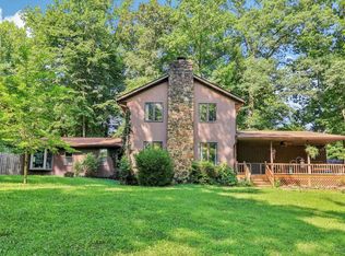 1724 N Ridgeway Dr, Ellettsville, IN 47429