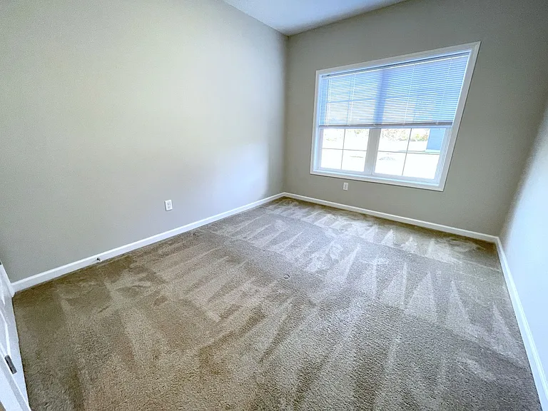 Orchard Grove Apartments — Photo 12