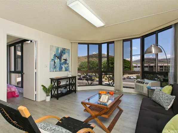 5070 Likini St APT 308, Honolulu, HI 96818