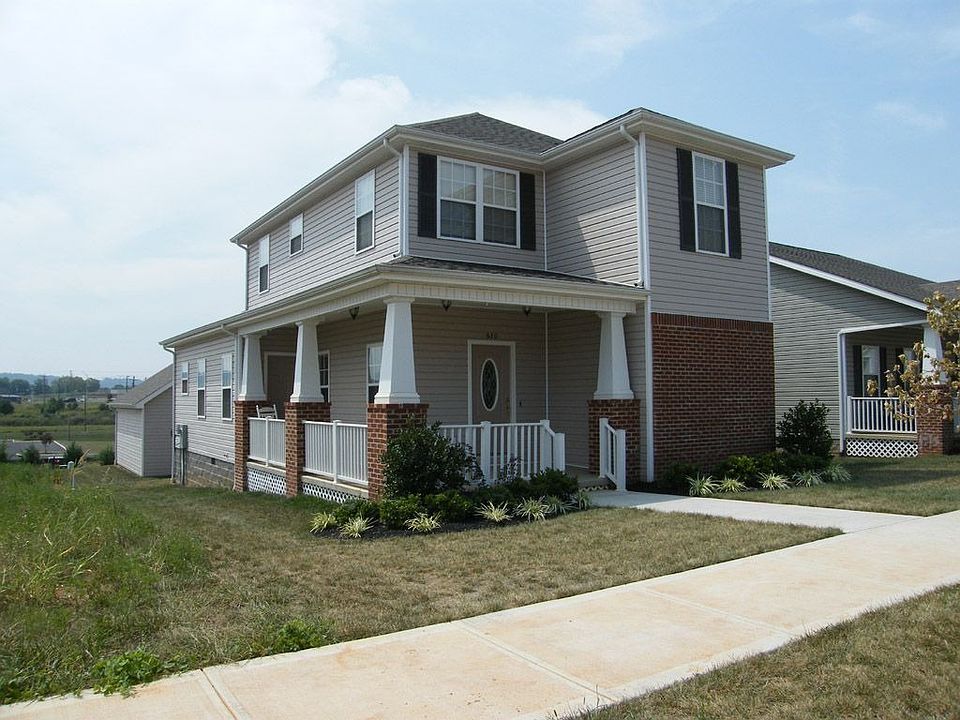 Front View of Home