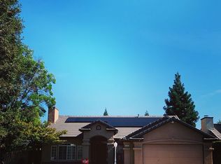 2282 E Desert Island Dr, Fresno, CA 93730