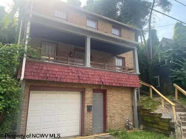 1111 Bryant St, Fairmont, WV 26554