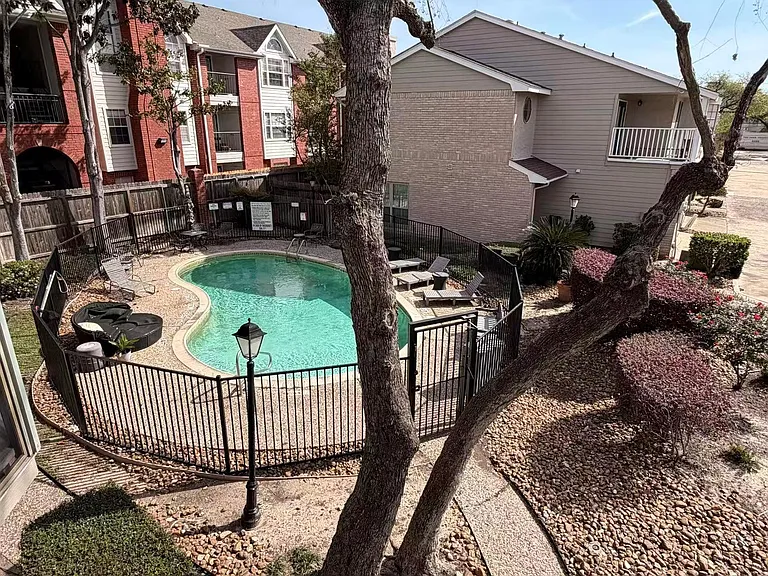 2220 Bering Dr #12 — Photo 12