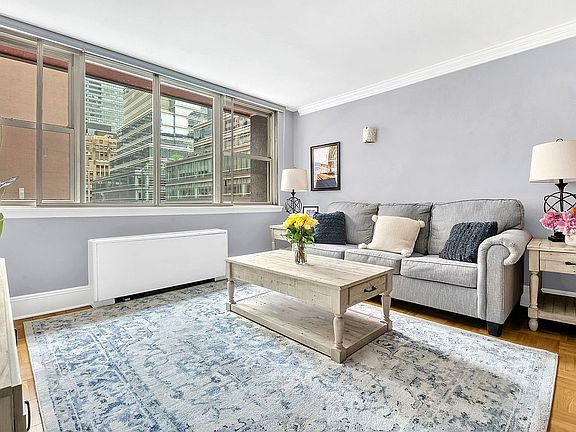 2nd image of 200 E 58th St APT 5E