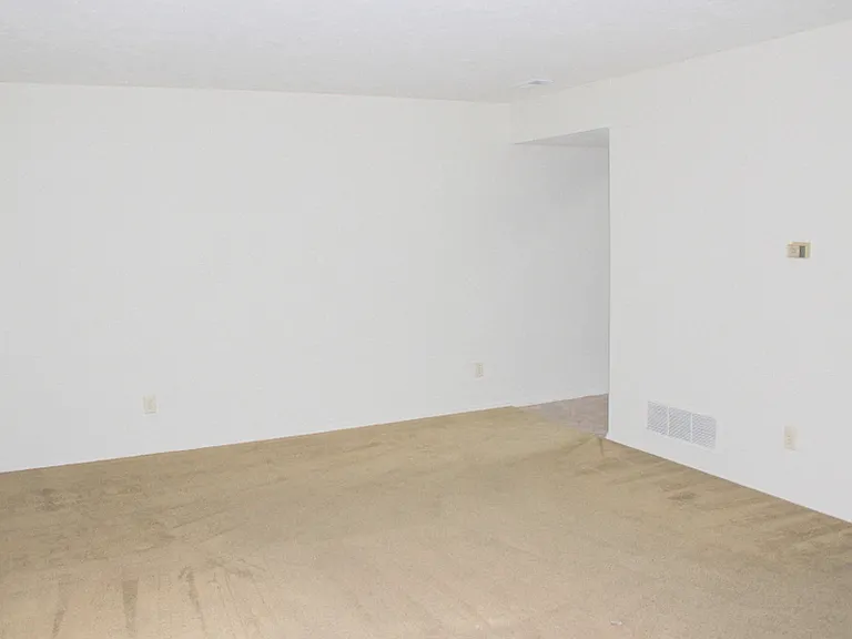 2478 Spring Valley Rd — Photo 3