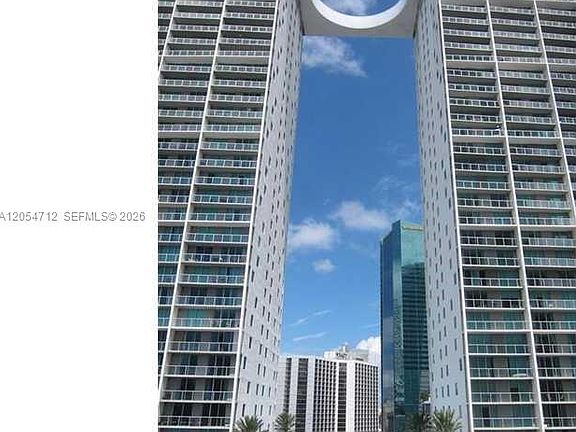 2nd image of 500 Brickell Ave APT 2303