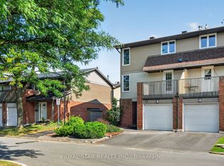 3205 Uplands Dr #43, Ottawa, ON K1V9T4