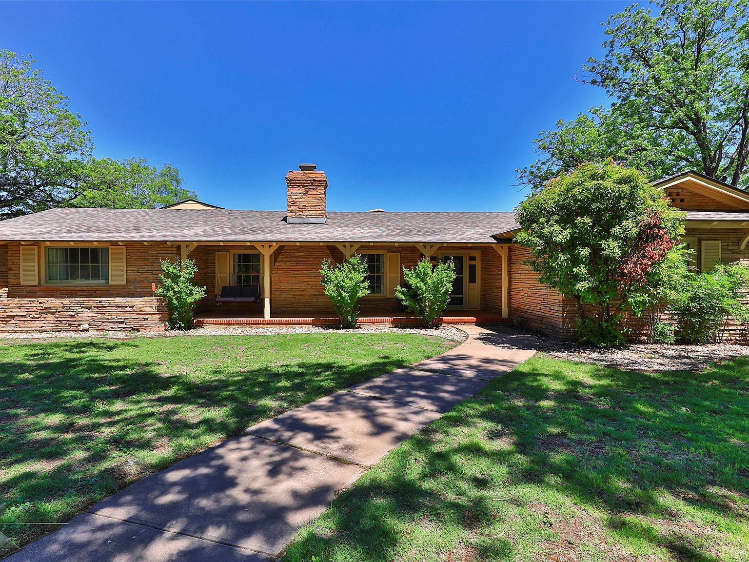 701 Cypress St, Roscoe, TX 79545 | Zillow