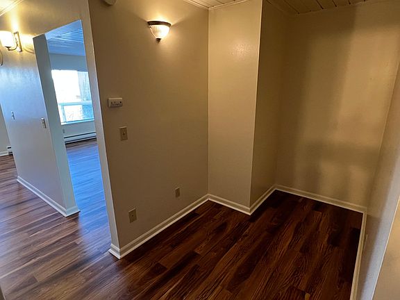 2nd image of 4754 22nd Ave NE #5