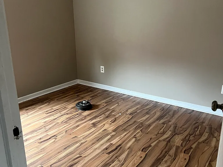 425 Polk Manor Dr — Photo 7