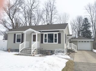 3920 13th St, Menominee, MI 49858