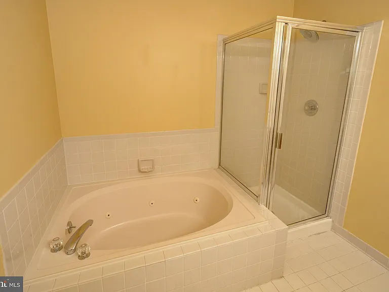 13920 Lord Fairfax Pl — Photo 16