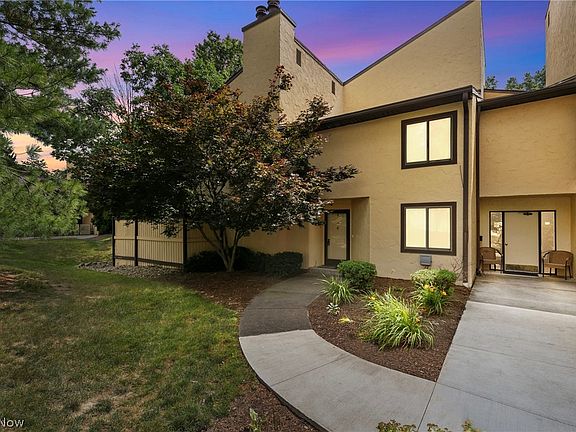 2nd image of 1028 Hampton Ridge Dr