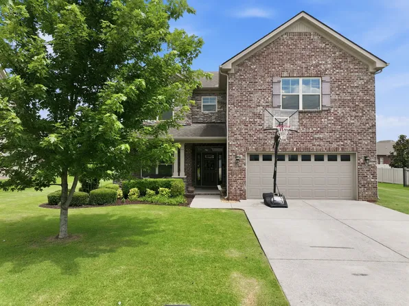 5110 Heroes Ln, Murfreesboro, TN 37129