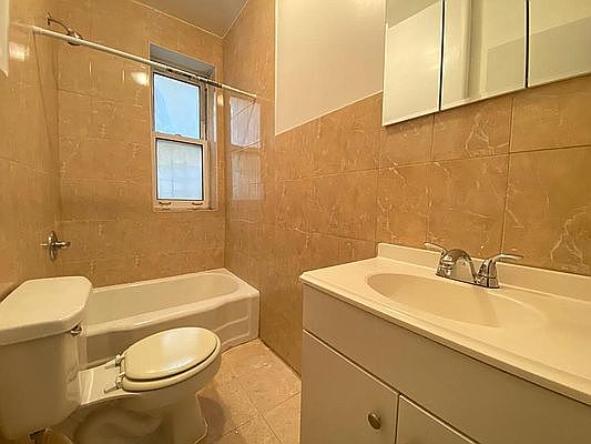 5th image of 517 W 135th St APT 33