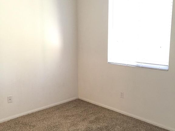 3rd image of 2375 Calle Torreno Unit 6