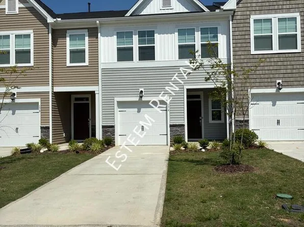 174 Golden Arms Dr, Smithfield, NC 27577