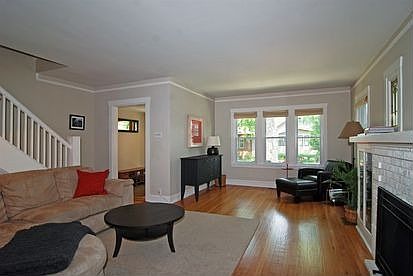 2nd image of 1181 Clarence Ave