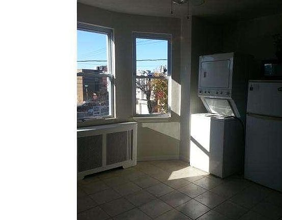 5th image of 2601 S Iseminger St #2