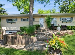 595 Ravinia Rd, Highland Park, IL 60035