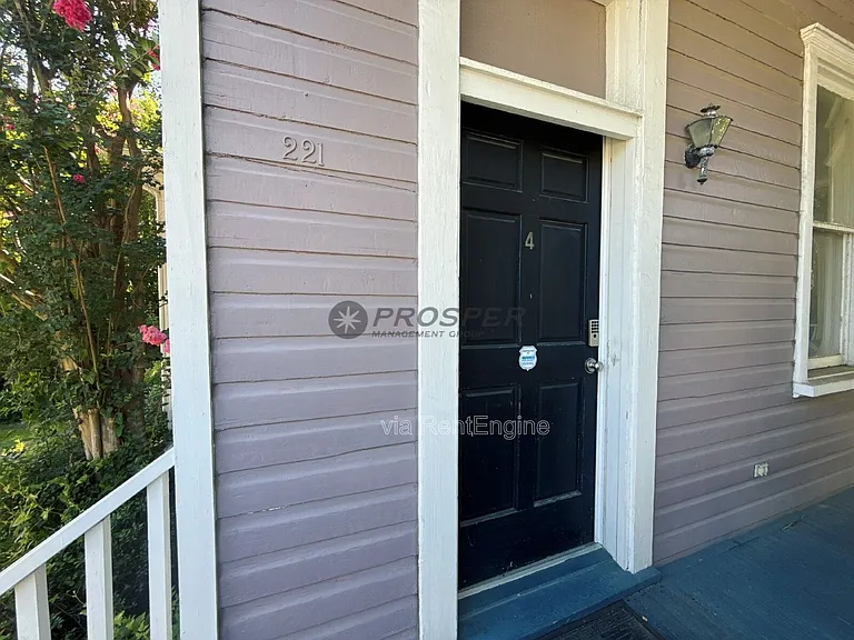 221 Congress St #4 — Photo 2