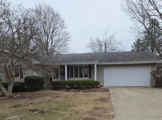 114 W North 8th St, Shelbyville, IL 62565