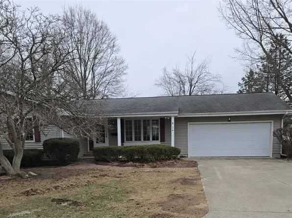 114 W North 8th St, Shelbyville, IL 62565