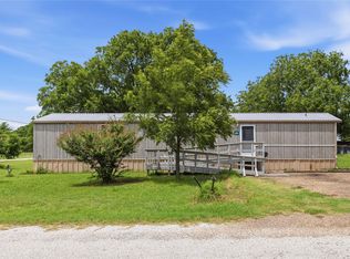 500 N Moreland St, De Leon, TX 76444