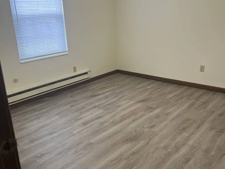 1520 Main St #30 — Photo 3
