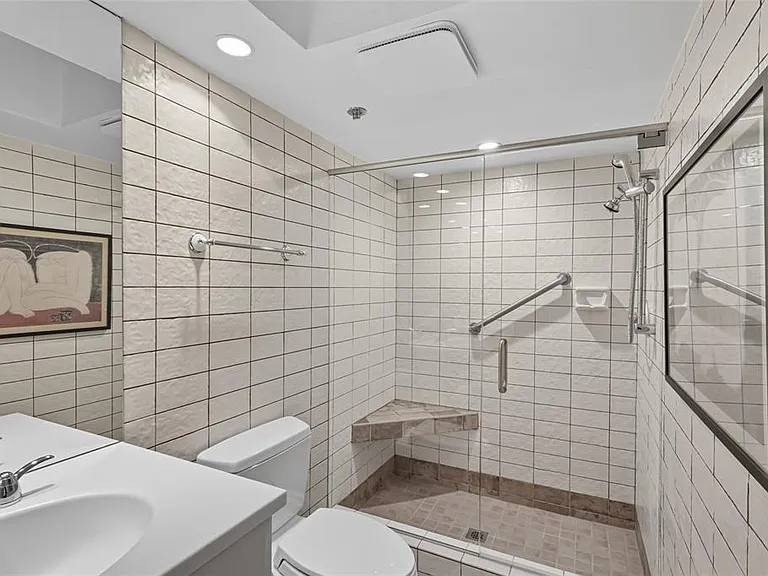 97 Sunset Dr #501 — Photo 34