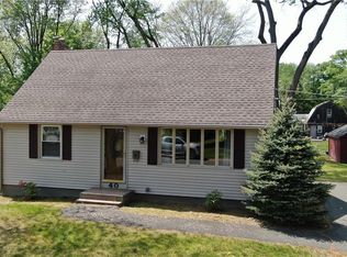40 Standish St, Enfield, CT 06082