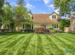 2667 Densmore Dr, Toledo, OH 43606