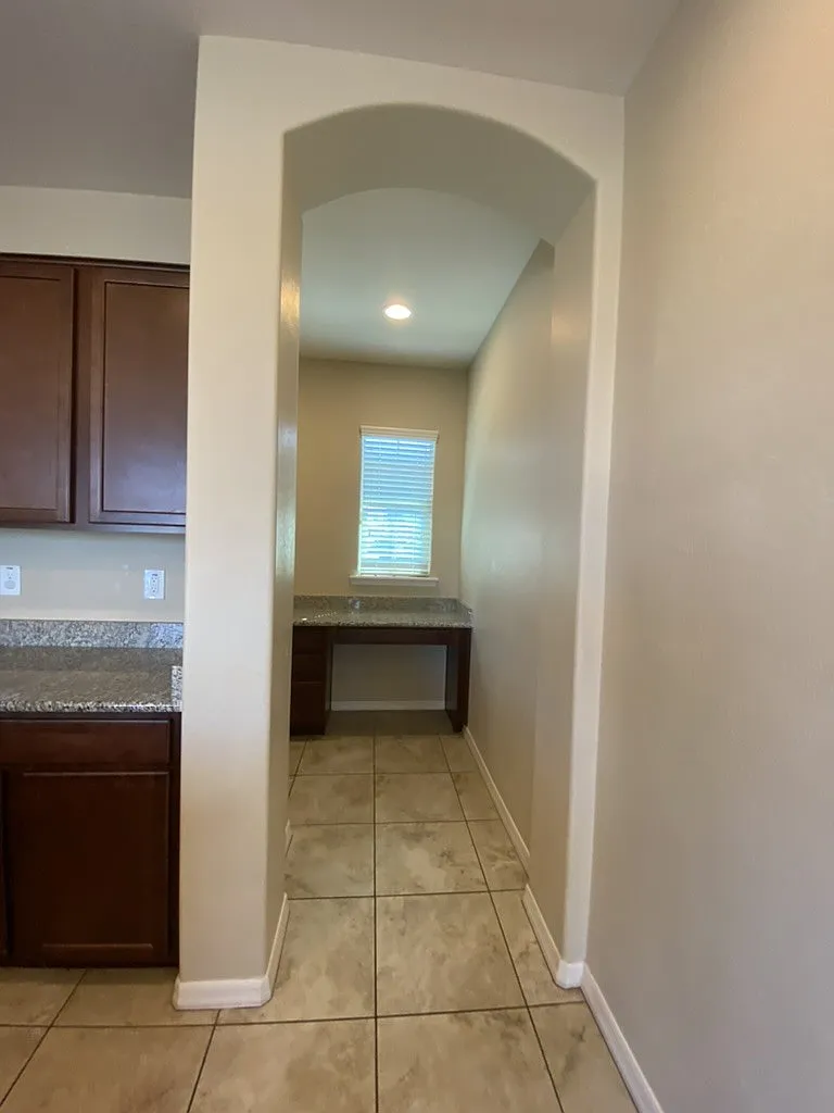 3726 East Angstead Drive — Photo 3