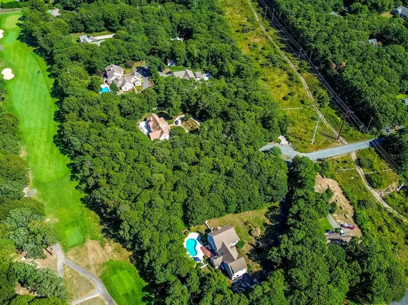 44 Iris Lane, Barnstable, MA 02630