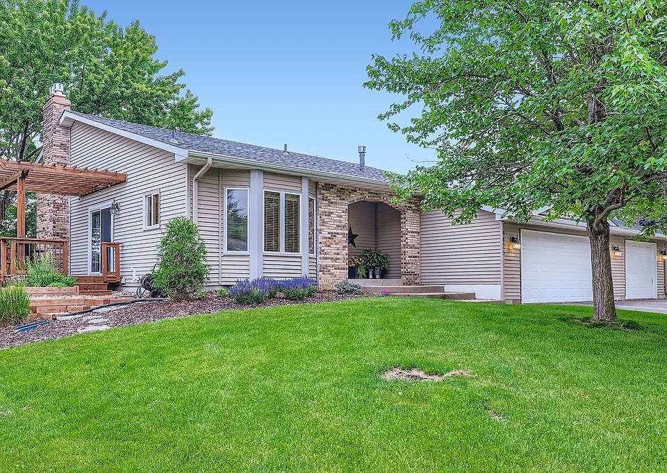 1st image of 4425 Goldenrod Ln N