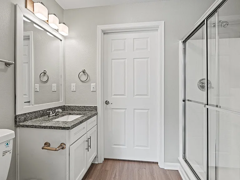SomerHill Farms Apartments — Photo 11