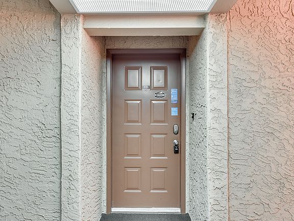 2nd image of 540 N May St APT 2125