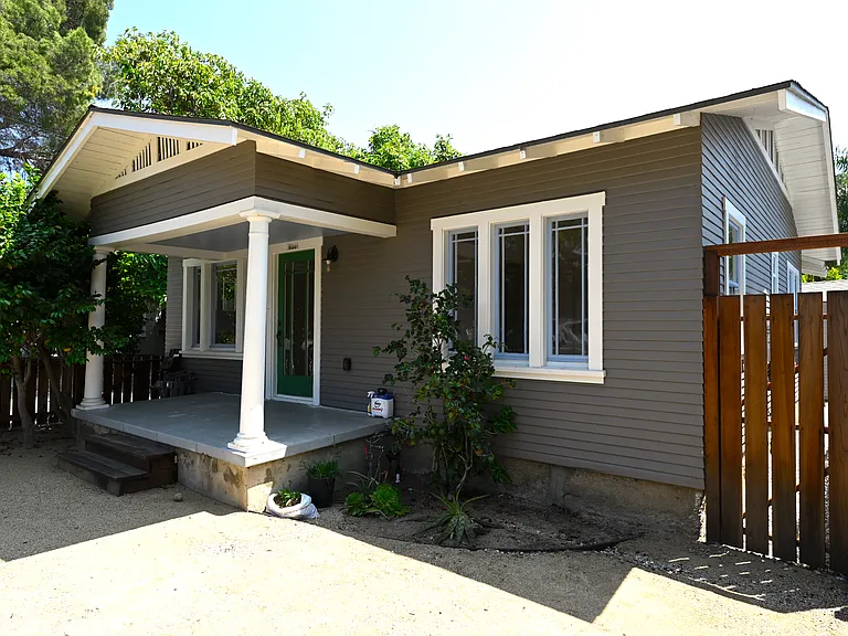 1966 Addison Way — Photo 12