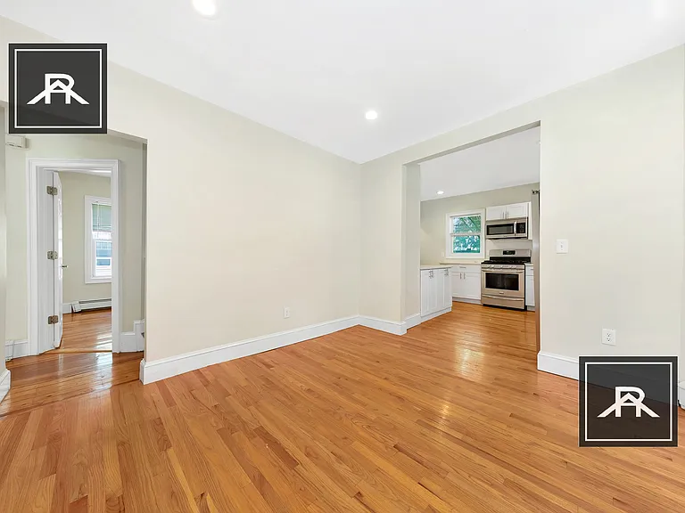 11-13 Winter Hill Rd #1 — Photo 12