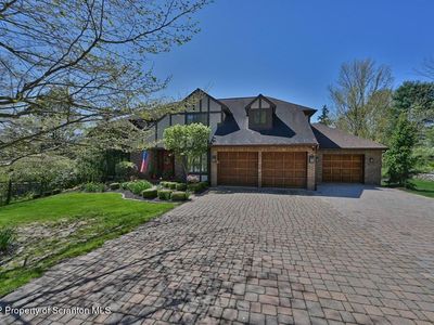 1007 Greenbriar Dr, Clarks Summit, PA, 18411